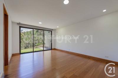Casa de 4 alcobas en venta en Envigado, Envigado · foto 18 de 20