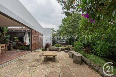 Casa de 4 alcobas en venta en Loma De Las Brujas, Envigado, 1631 m² · foto 10 de 20