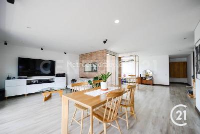 Apartamento de 2 alcobas en venta en Loma De Los Parra, Medellín, 163 m² · foto 4 de 18