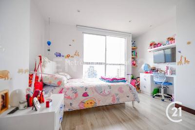 Apartamento de 2 alcobas en venta en Loma De Los Parra, Medellín, 163 m² · foto 11 de 18