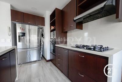 Apartamento de 2 alcobas en venta en Loma De Los Parra, Medellín, 163 m² · foto 13 de 18