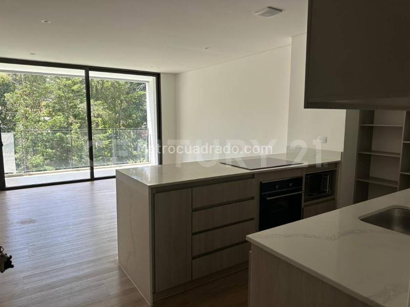 1BR Apartment in Rionegro (59 m²) - 2