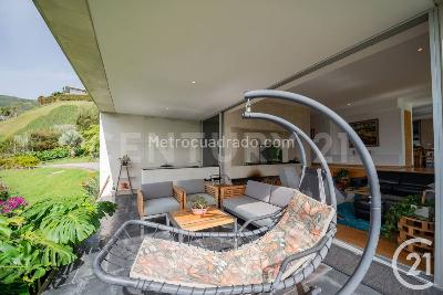 Casa de 5 alcobas en venta en El Poblado, Medellín · foto 5 de 20