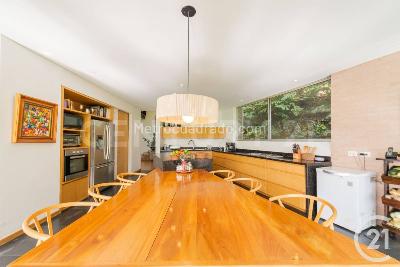 Casa de 5 alcobas en venta en El Poblado, Medellín · foto 7 de 20