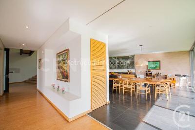 Casa de 5 alcobas en venta en El Poblado, Medellín · foto 9 de 20
