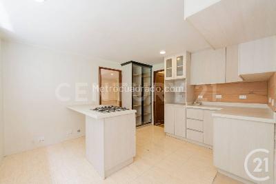 Apartamento de 3 alcobas en venta en El Poblado, Medellín, 232 m² · foto 2 de 20
