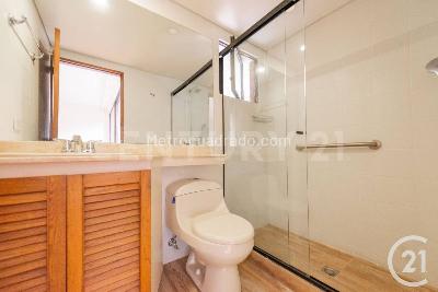 Apartamento de 3 alcobas en venta en El Poblado, Medellín, 232 m² · foto 8 de 20