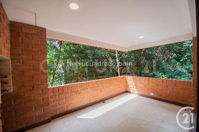 Apartamento de 3 alcobas en venta en El Poblado, Medellín, 232 m² · foto 9 de 20