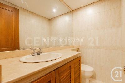 Apartamento de 3 alcobas en venta en El Poblado, Medellín, 232 m² · foto 11 de 20