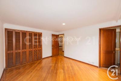 Apartamento de 3 alcobas en venta en El Poblado, Medellín, 232 m² · foto 12 de 20
