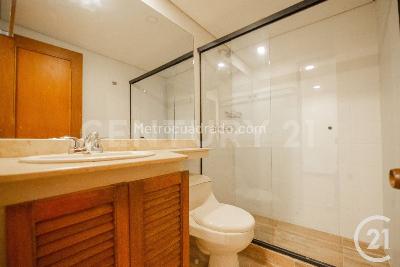 Apartamento de 3 alcobas en venta en El Poblado, Medellín, 232 m² · foto 13 de 20