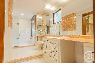 Apartamento de 3 alcobas en venta en El Poblado, Medellín, 232 m² · foto 17 de 20