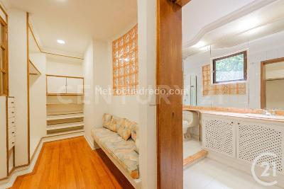 Apartamento de 3 alcobas en venta en El Poblado, Medellín, 232 m² · foto 18 de 20