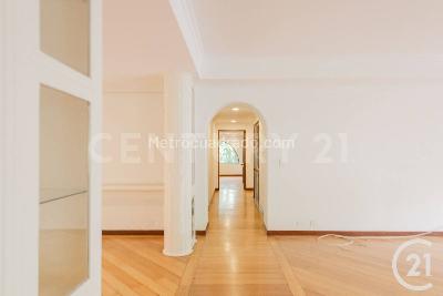 Apartamento de 3 alcobas en venta en El Poblado, Medellín, 232 m² · foto 19 de 20