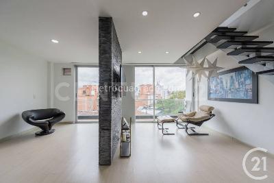 Apartamento de 2 alcobas en venta en Laureles, Medellín, 128 m² · foto 2 de 16