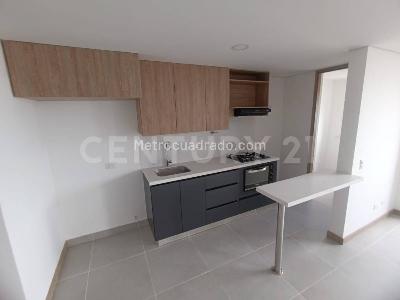 Apartamento de 2 alcobas en venta en Itagui, Itagüí, 62 m² · foto 3 de 10