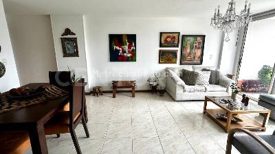 Apartamento de 3 alcobas en venta en El Poblado, Medellín, 97 m² · foto 5 de 20