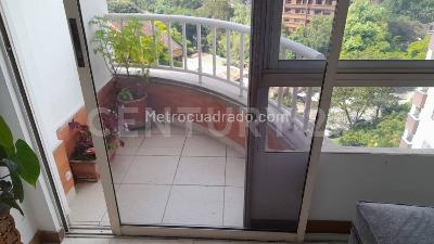 Apartamento de 3 alcobas en venta en El Poblado, Medellín, 97 m² · foto 6 de 20
