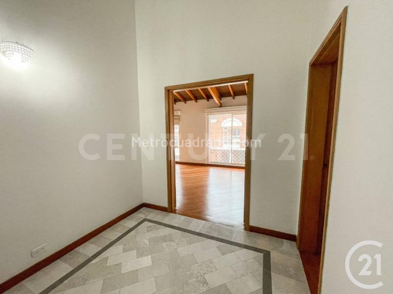 Casa de 4 Alcobas con 5 Baños en San Lucas, El Poblado - 8