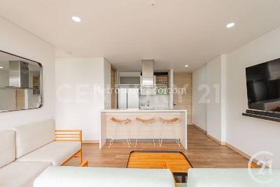 Apartamento de 2 alcobas en venta en Envigado, Envigado, 82 m² · foto 2 de 17
