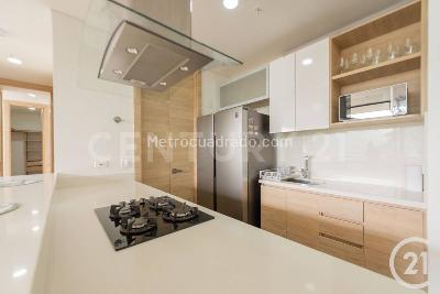 Apartamento de 2 alcobas en venta en Envigado, Envigado, 82 m² · foto 4 de 17