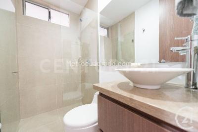 Apartamento de 2 alcobas en venta en Envigado, Envigado, 88 m² · foto 13 de 20