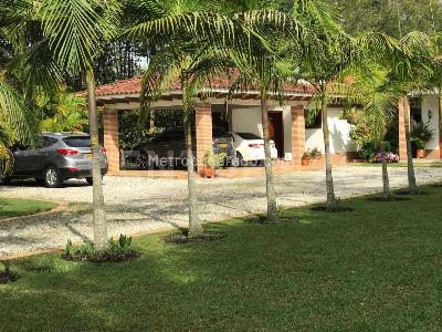 Casa de 4 alcobas en venta en Rionegro, Rionegro · foto 2 de 20