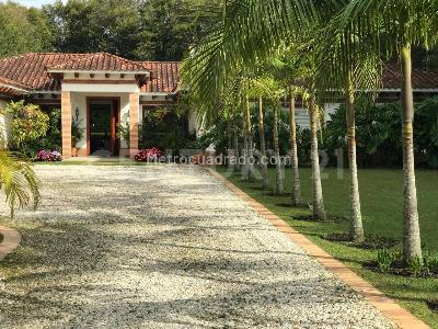 Casa de 4 alcobas en venta en Rionegro, Rionegro · foto 4 de 20