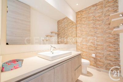 Casa de 4 alcobas en venta en El Poblado, Medellín, 250 m² · foto 5 de 20