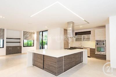 Casa de 4 alcobas en venta en El Poblado, Medellín, 250 m² · foto 7 de 20