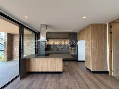 Casa de 3 alcobas en venta en Rionegro, Rionegro, 328 m² · foto 3 de 20