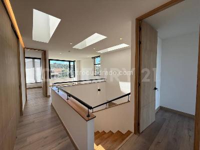Casa de 3 alcobas en venta en Rionegro, Rionegro, 328 m² · foto 5 de 20