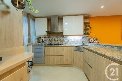 Casa de 3 alcobas en venta en San Lucas, Medellín, 244 m² · foto 6 de 20