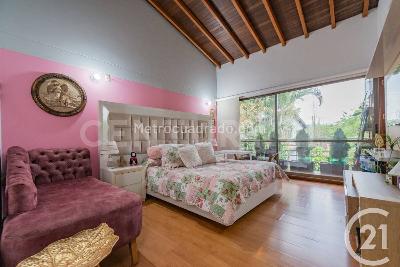 Casa de 3 alcobas en venta en San Lucas, Medellín, 244 m² · foto 14 de 20