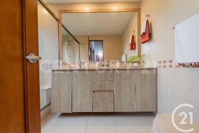 Casa de 3 alcobas en venta en San Lucas, Medellín, 244 m² · foto 15 de 20