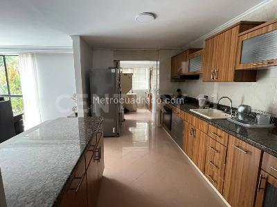 Apartamento de 3 alcobas en arriendo en Los Balsos, Medellín, 210 m² · foto 7 de 15