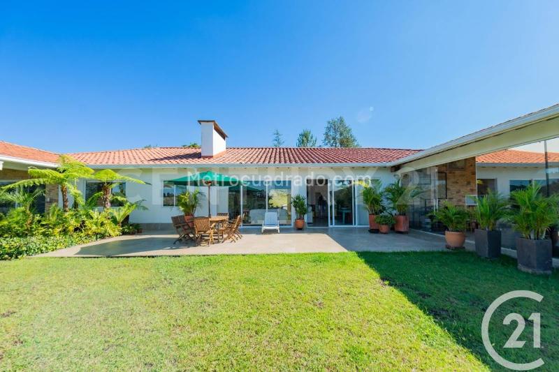 4BR Finca in Vereda Pantanillo (10200 m²) - 2