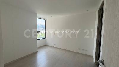 Apartamento de 2 alcobas en venta en Castropol, Medellín, 73 m² · foto 3 de 20