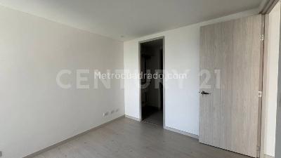 Apartamento de 2 alcobas en venta en Castropol, Medellín, 73 m² · foto 6 de 20