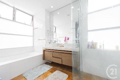 Apartamento de 3 alcobas en venta en El Poblado, Medellín, 223 m² · foto 8 de 20