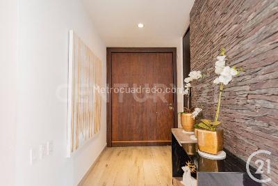 Apartamento de 3 alcobas en venta en El Poblado, Medellín, 223 m² · foto 9 de 20