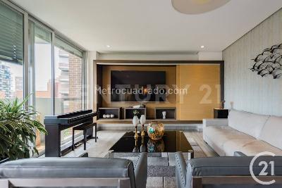 Apartamento de 3 alcobas en venta en El Poblado, Medellín, 223 m² · foto 14 de 20