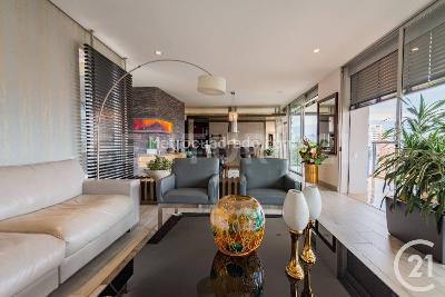 Apartamento de 3 alcobas en venta en El Poblado, Medellín, 223 m² · foto 15 de 20