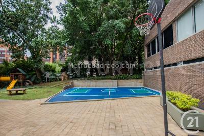 Apartamento de 3 alcobas en venta en El Poblado, Medellín, 223 m² · foto 20 de 20