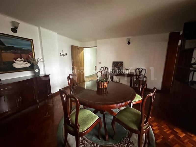 Apartamento Amoblado de 3 Alcobas en Patio Bonito, El Poblado - 7