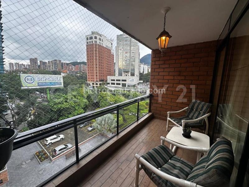 Apartamento Amoblado de 3 Alcobas en Patio Bonito, El Poblado - 9