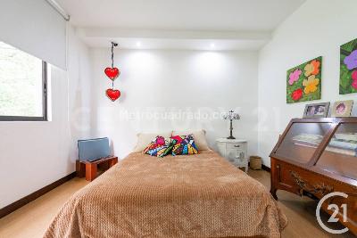 Apartamento en venta en El Poblado, Medellín · foto 20 de 20