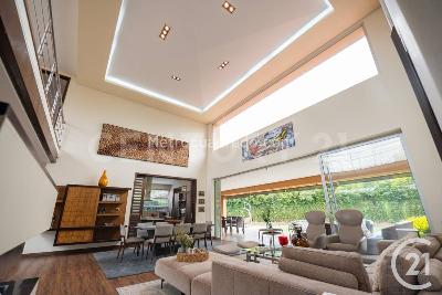 Casa de 4 alcobas en venta en Llanogrande, Rionegro · foto 2 de 20
