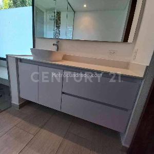 Casa de 3 alcobas en arriendo en Las Palmas Sector La Explanada, Envigado, 1600 m² · foto 11 de 20