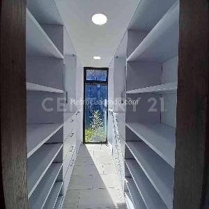 Casa de 3 alcobas en arriendo en Las Palmas Sector La Explanada, Envigado, 1600 m² · foto 13 de 20
